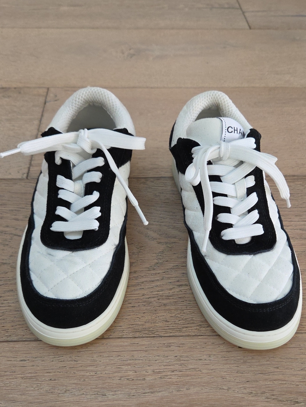Quilted White and Black Women's Sneakers